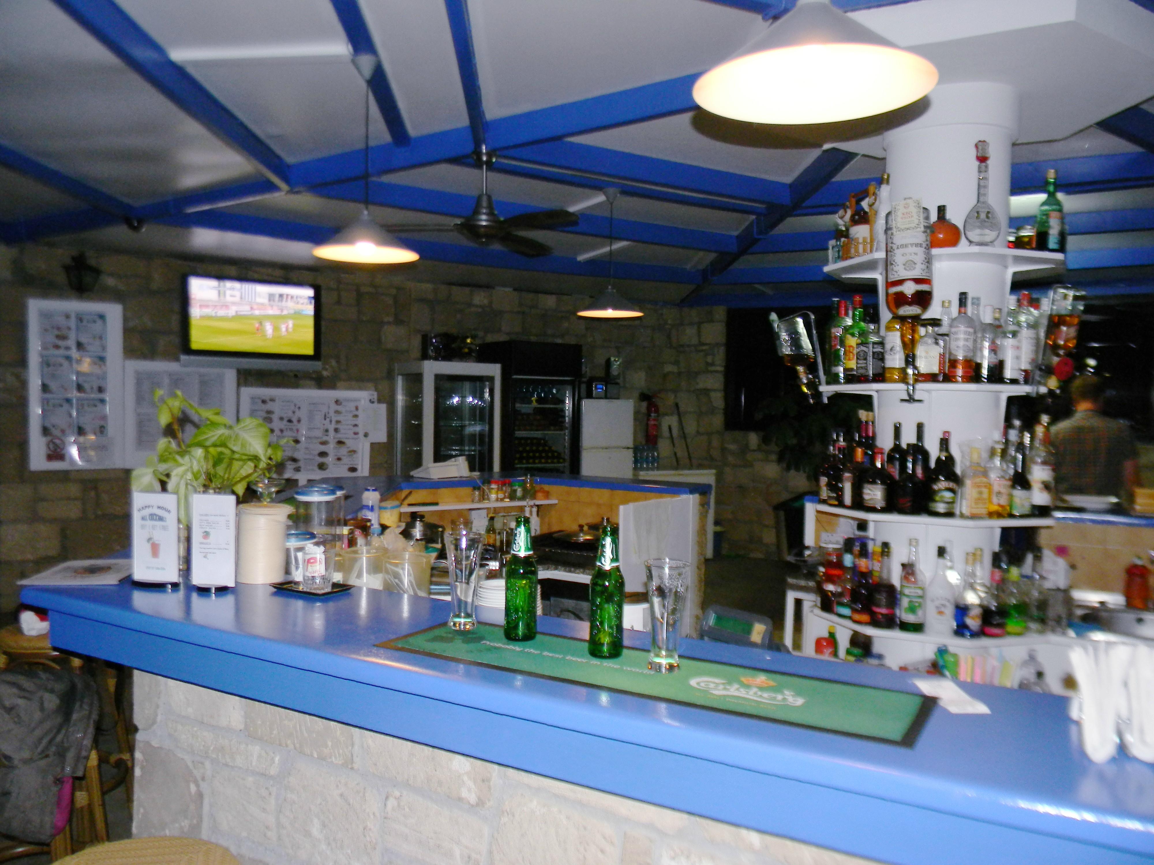 Hilltop Gardens Hotel Apartments Пафос Екстер'єр фото