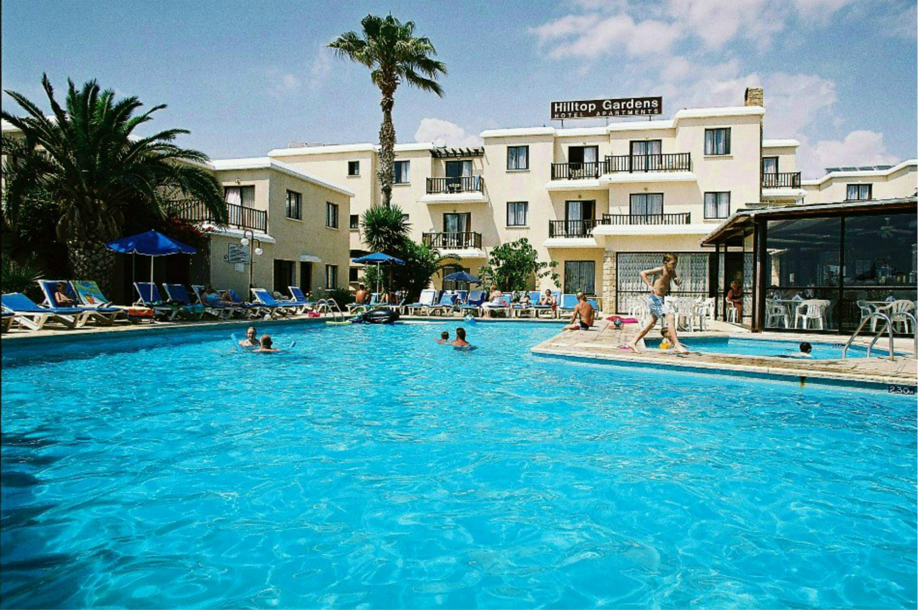 Hilltop Gardens Hotel Apartments Пафос Екстер'єр фото