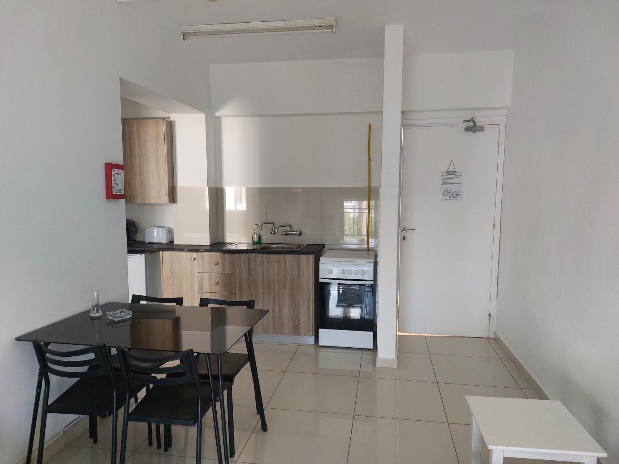 Hilltop Gardens Hotel Apartments Пафос Екстер'єр фото